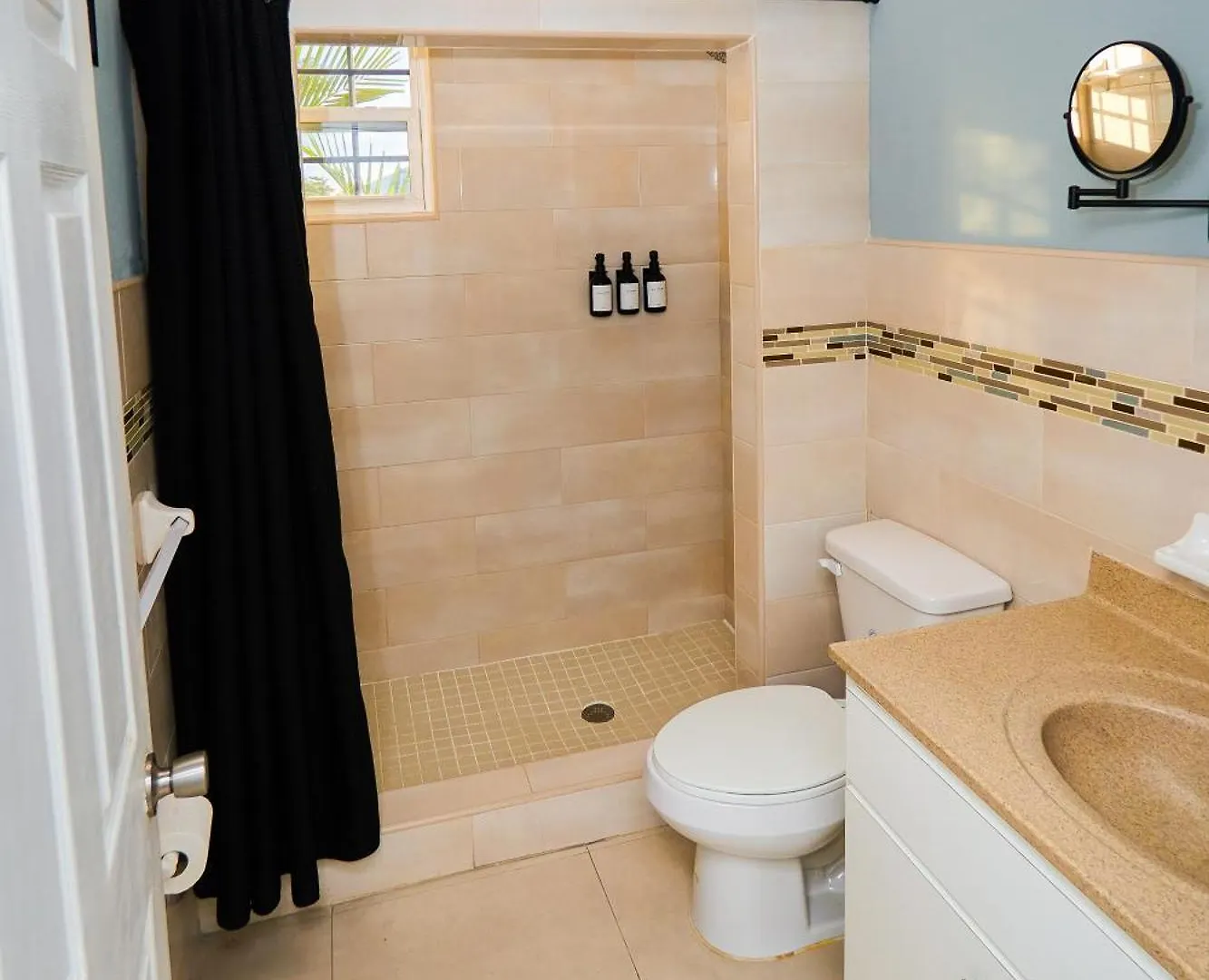 Studio Suite For Creators Nassau 0*,